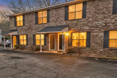 6240 Lucille Dr #B, North Charleston, SC 29406