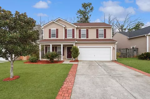 209 Goldfinch Ln, Summerville, SC 29485