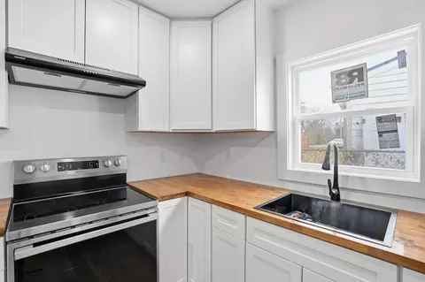 Kitchen - 104 Ocarroll St, Moncks Corner, SC 29461 photo 4 of 4