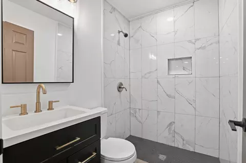 Bath - 104 Ocarroll St, Moncks Corner, SC 29461 photo 3 of 4