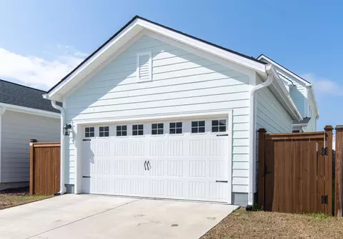 Exterior - 315 Eclipse St, Summerville, SC 29486 photo 9 of 15