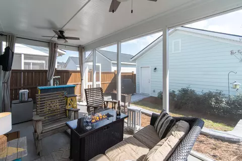 Exterior - 315 Eclipse St, Summerville, SC 29486 photo 4 of 15