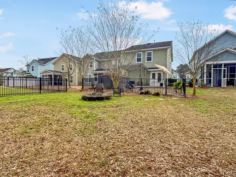 Exterior - 136 Fulmar Pl, Charleston, SC 29414 photo 3 of 8