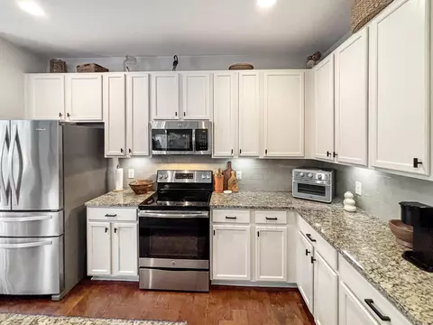 Kitchen - 136 Fulmar Pl, Charleston, SC 29414 photo 1 of 2