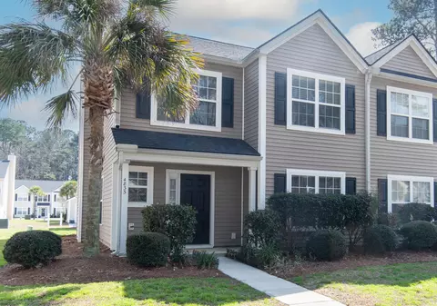 4833 Shady Tree Ln, Summerville, SC 29485