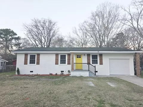 20 Newark Ave, Goose Creek, SC 29445