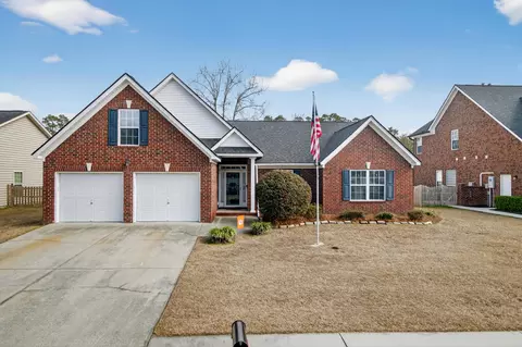 102 Torrey Pines Dr, Summerville, SC 29483
