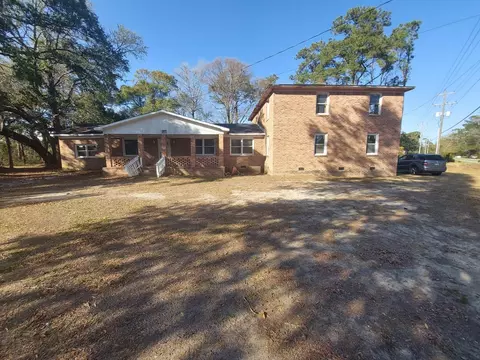 2204 Rifle Range Rd, Mount Pleasant, SC 29466