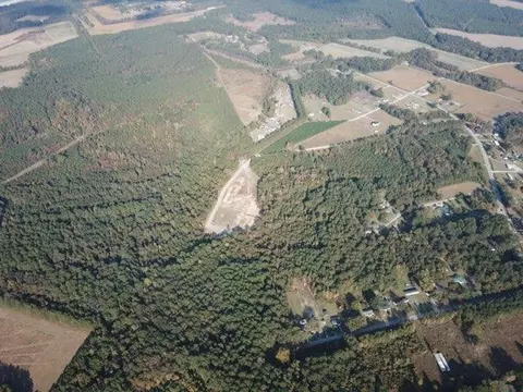 892 Pineland Rd, Vance, SC 29163