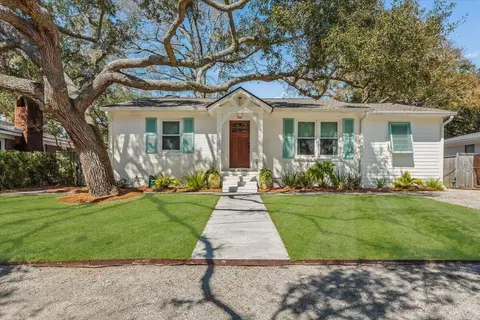 206 Freeman St, Mount Pleasant, SC 29464