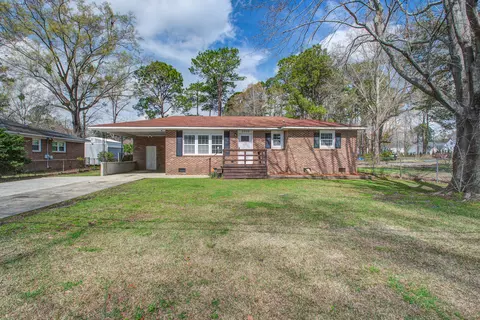 2900 Otranto Rd, North Charleston, SC 29406