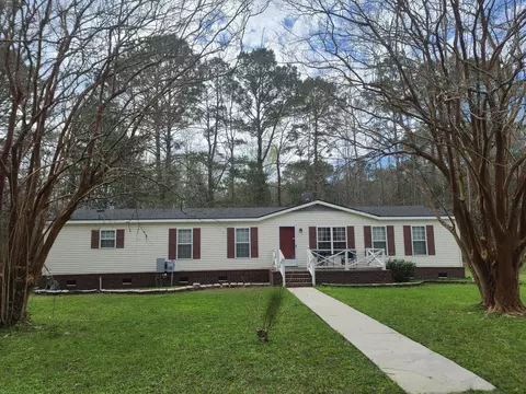 5933 Dixie Plantation Rd, Hollywood, SC 29449