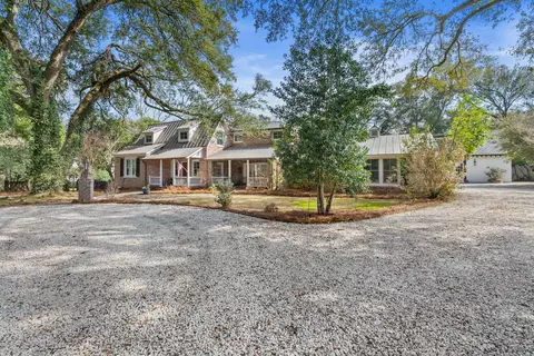 100 W Walker Dr, Summerville, SC 29483