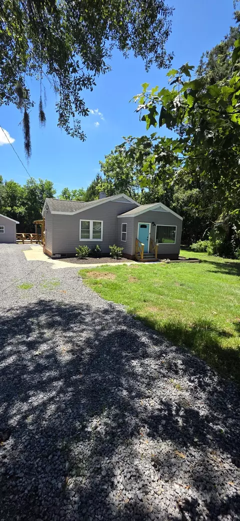 1339 S Lakeland Dr, North Charleston, SC 29406