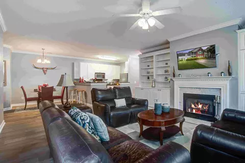 163 Golfview Ln, Summerville, SC 29485