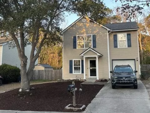 5088 Thornton Dr, Summerville, SC 29485