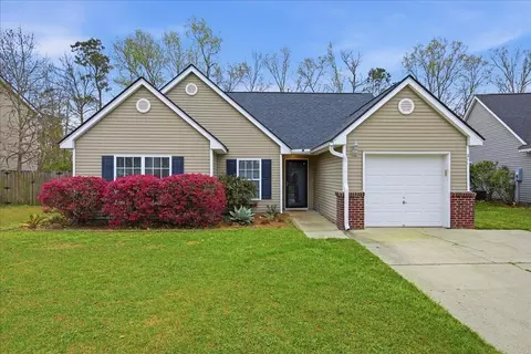 211 Border Rd, Goose Creek, SC 29445