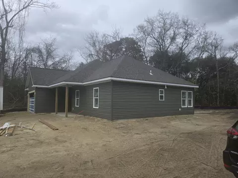 559 Society Rd, Mcclellanville, SC 29458