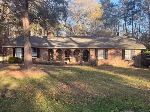 101 Dorchester Ln, Saint George, SC 29477