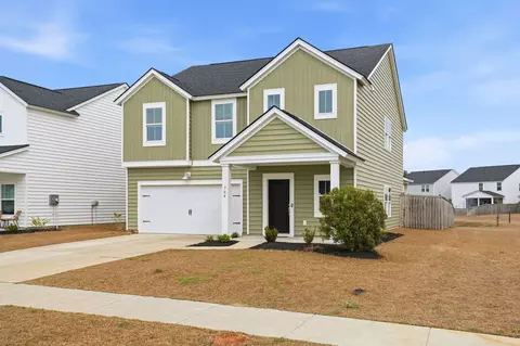 704 Pine Warbler Ln, Moncks Corner, SC 29461