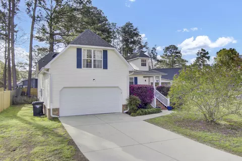 212 Thames Ave, Summerville, SC 29485