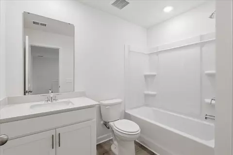Bath - 205 Brook Run Dr, Moncks Corner, SC 29461 photo 3 of 6