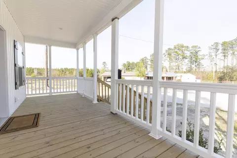 101 Feather Dr, Georgetown, SC 29440 photo 6