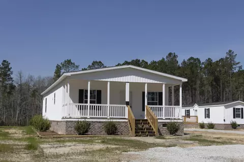 101 Feather Dr, Georgetown, SC 29440