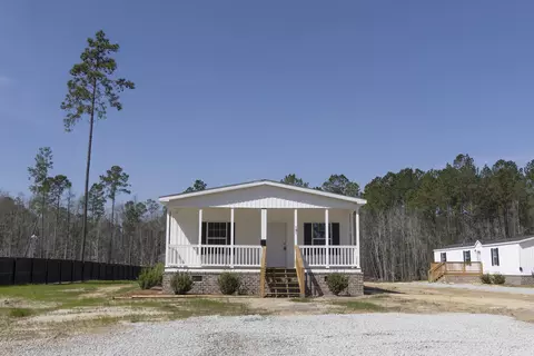 101 Feather Dr, Georgetown, SC 29440 photo 2