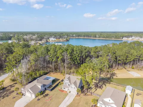 View/Area - 404 Bowstring Dr, Huger, SC 29450 photo 8 of 24