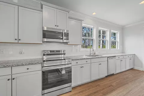 Kitchen - 404 Bowstring Dr, Huger, SC 29450 photo 4 of 4