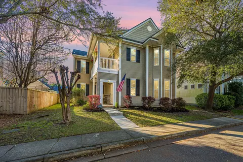 52 Regency Oaks Dr, Summerville, SC 29485