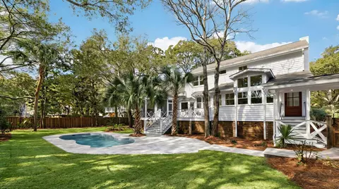 4 Forest Trail Ct #1, Isle Of Palms, SC 29451