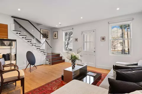 301 Broad St #1, Charleston, SC 29401