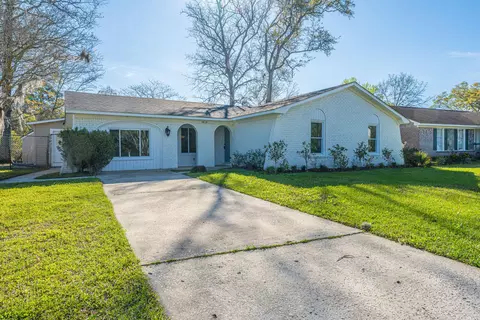 5819 Saint Angela Dr, North Charleston, SC 29418