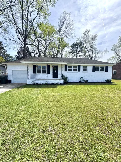 115 Camelot Dr, Goose Creek, SC 29445