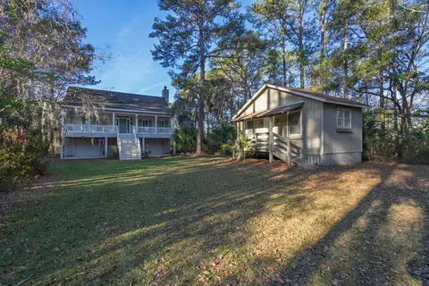 7717 White Point Rd, Adams Run, SC 29426