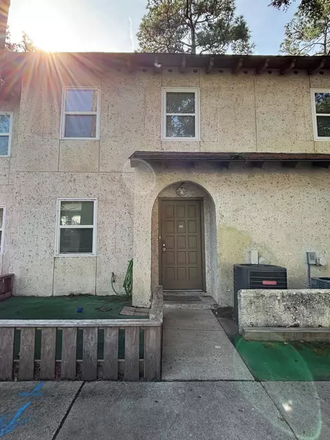 400 William Hilton Pkwy #105, Hilton Head Island, SC 29926