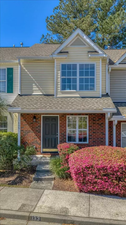 133 Taylor Cir, Goose Creek, SC 29445