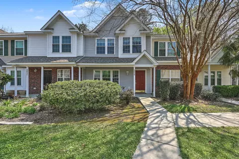 8039 Shadow Oak Dr, North Charleston, SC 29406