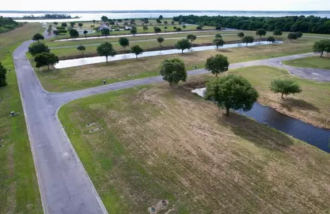 4 Cravens St, Georgetown, SC 29440