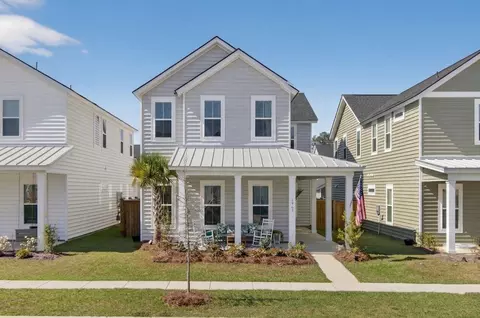 1963 Longhorn Ln, Summerville, SC 29485