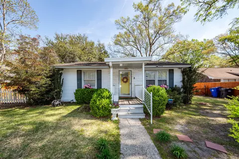 9008 Timber St, North Charleston, SC 29406