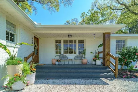 673 Edmonds Dr, Charleston, SC 29412