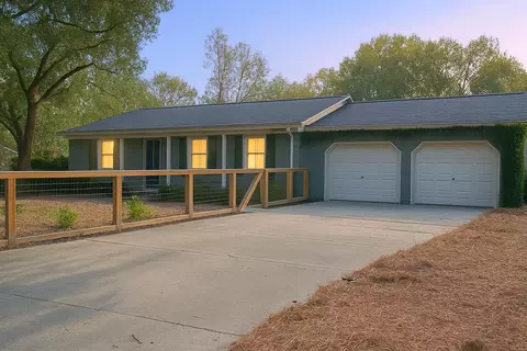 204 Chucker Dr, Summerville, SC 29485