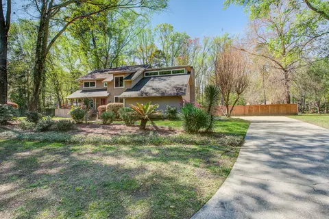 109 Huckleberry Ln, Summerville, SC 29485