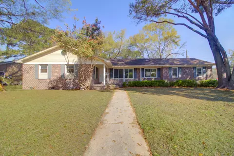 1240 Oakcrest Dr, Charleston, SC 29412