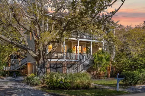 7 William St, Mount Pleasant, SC 29464