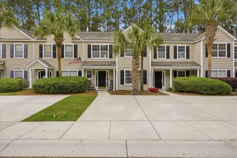 1114 Island Club Dr, Charleston, SC 29492