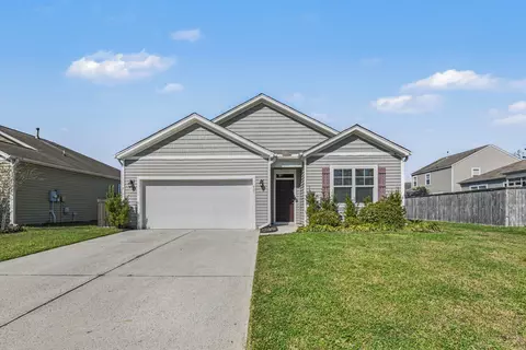 621 Wayton Cir, Moncks Corner, SC 29461